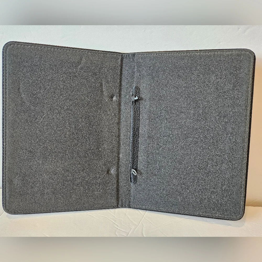 Amazon Black Kindle DX Cover with Textured Finish